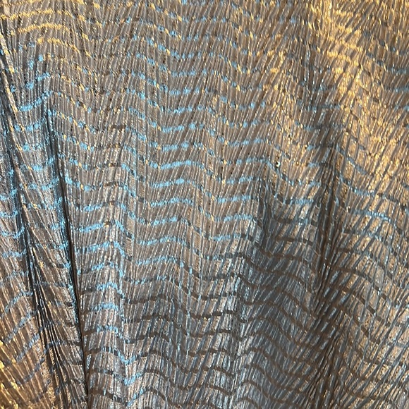 Pretty Top - Picture 4 of 4